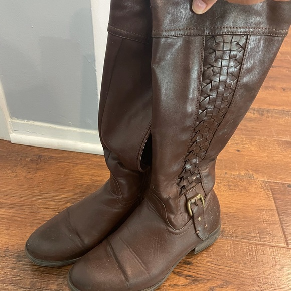 Brown leather boots - Picture 2 of 2